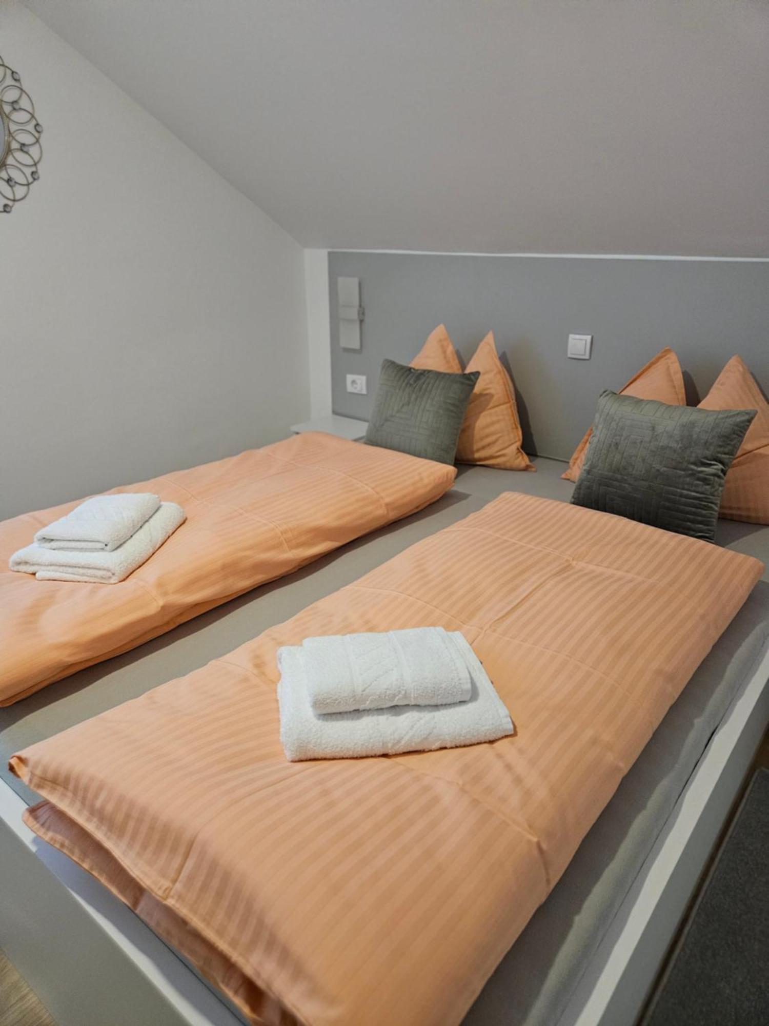 Apartmani Lotus Vrdnik Exterior photo